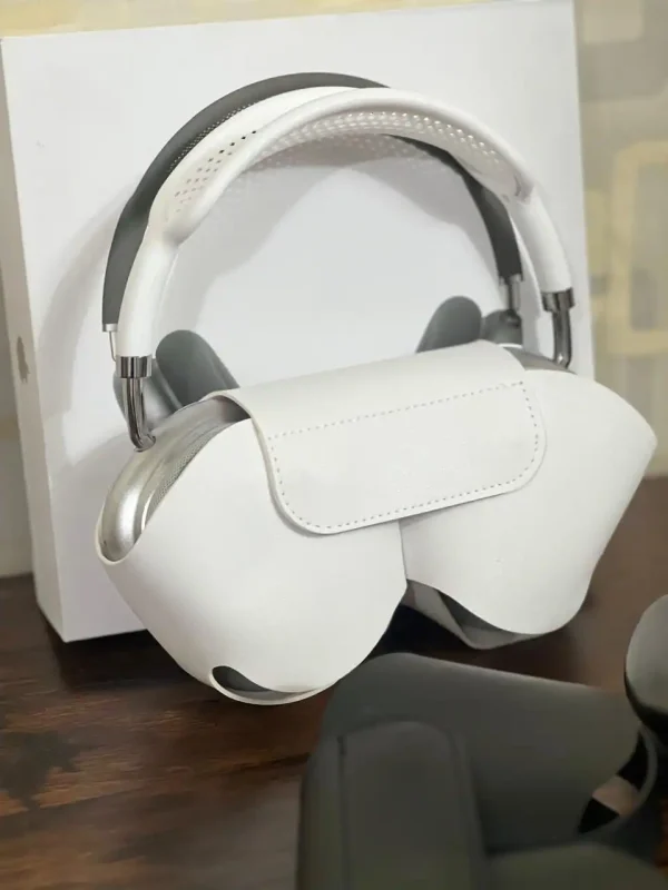 Apple AirPods Max Wireless Over-Ear Headphones | Refurbished | Active Noise Cancelling, Transparency Mode & Spatial Audio (Random Color) - Image 4